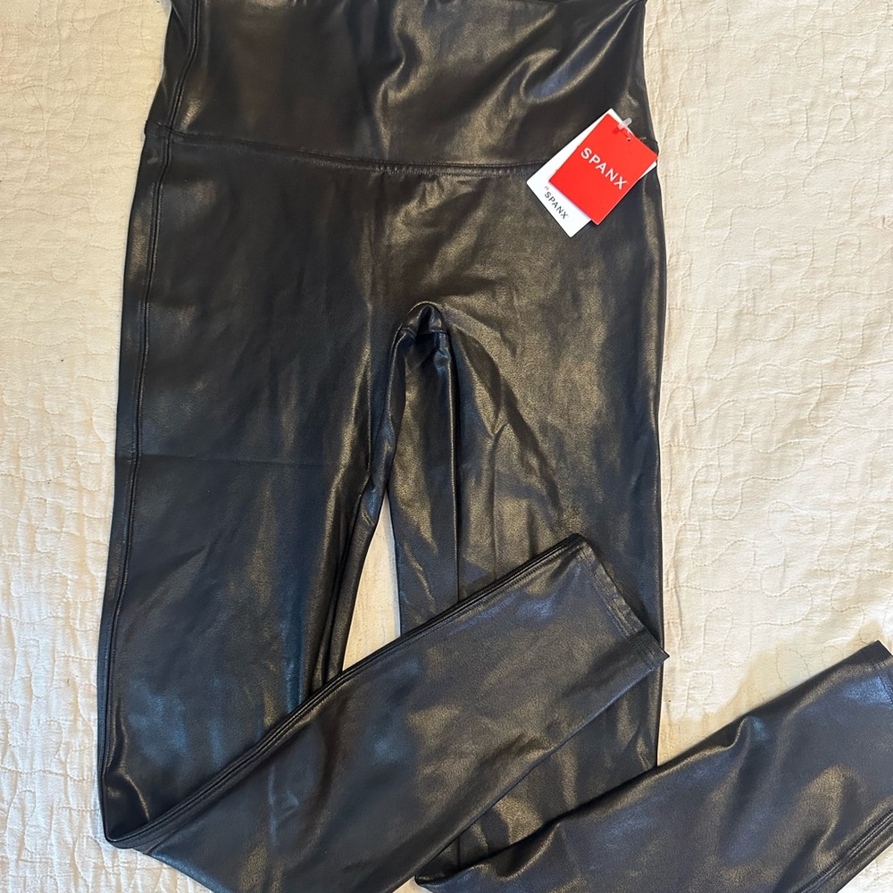 Spanx Feaux Leather Leggings Large New